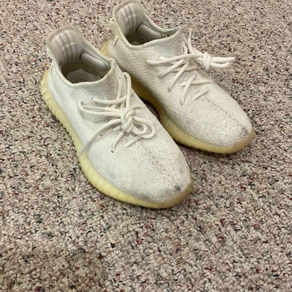 Yeezy Boost White Sneaker - Picture 6 of 9